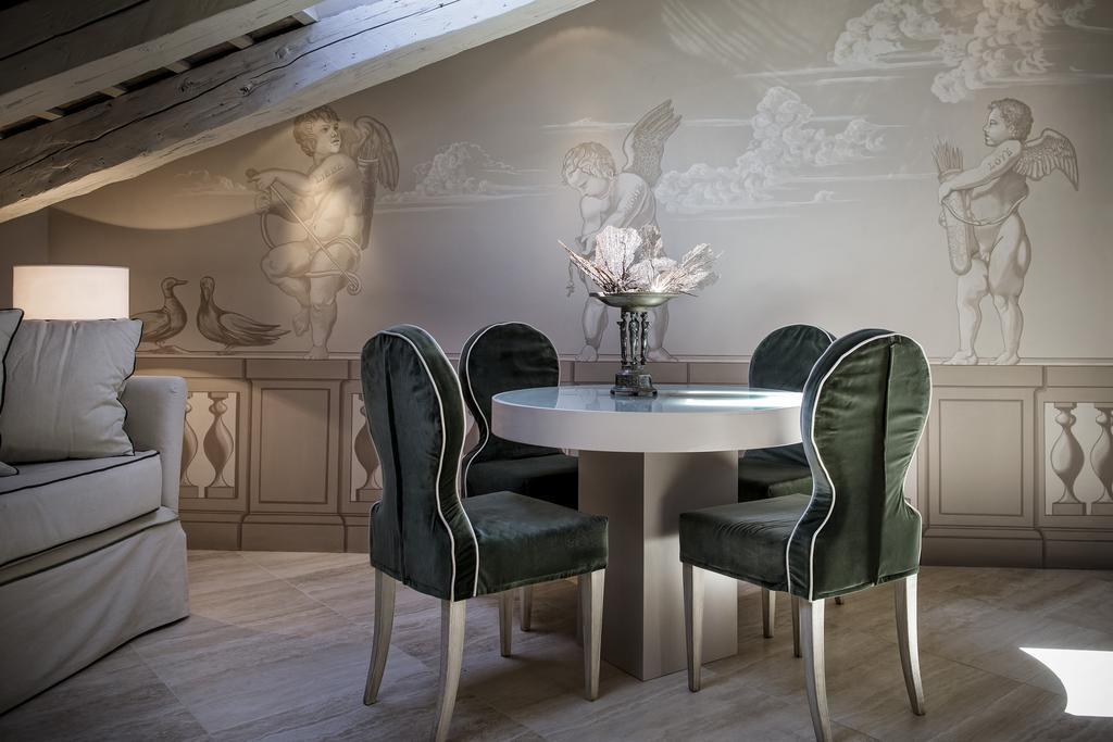 Seven Historical Suites Τεργέστη Δωμάτιο φωτογραφία
